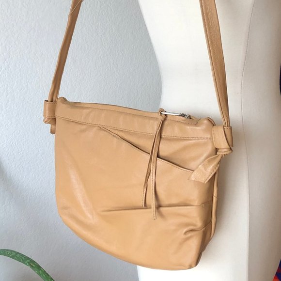 ERIN TEMPLETON TGIF Shoulder / Crossbody Bag in Soft Tan Recycled Leather - Picture 3 of 9
